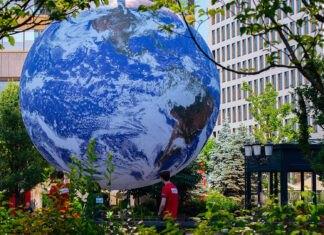 Lights On Showcase – Vino să admiri Gaia la Iulius Mall Suceava!