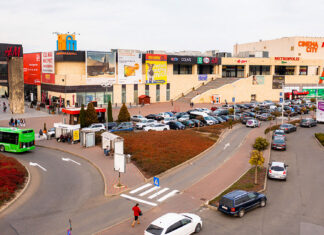 Acces fără certificat verde și fără test la centrul de vaccinare împotriva virusului SARS-CoV-2 în Iulius Mall