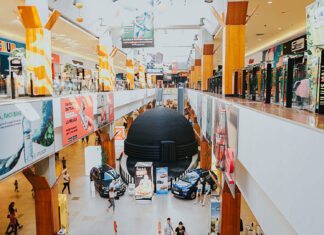 Descoperă universul la Planetariul gonflabil din Iulius Mall Suceava!