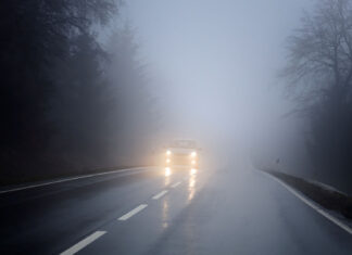 Cod galben de ceaţă pentru zonele din judeţele Bacău, Suceava şi Neamţ. Vizibilitatea va scădea izolat la sub 50 de metri