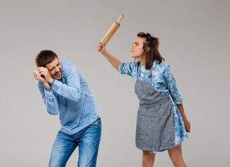 Aproape 500 de bărbați au încasat bătaie de la partenere, anul trecut, în Suceava: un sfert din totalul faptelor de violență în familie raportate