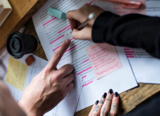 Le-a cerut profesorilor să-i rescrie lucrările fiului! Fost primar din Suceava, condamnat la 3 ani de închisoare cu suspendare pentru fraudarea tezelor fiului său la Evaluarea Naţională