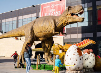 Iulius Mall are „musafiri” preistorici: 26 de dinozauri animatronici le vor oferi vizitatorilor experiențe de neuitat