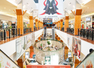 Crăciunul Cosmic „a amerizat” în Iulius Mall, iar copiii au și mai multe bucurii pentru că atelierele de creație îi așteaptă cu activități de sezon