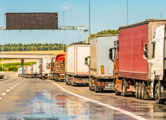Canicula oprește traficul greu în 16 județe. Care sunt zonele vizate de restricții